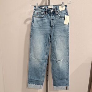 NWT Universal Thread highest straight ankle jeans size women’s 2